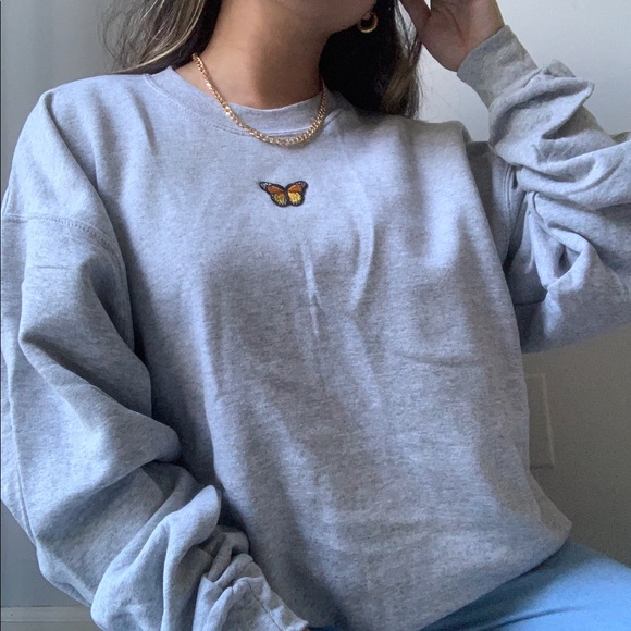 c u s t o m ✨ cozy butterfly crewneck🦋 - Picture 4 of 12